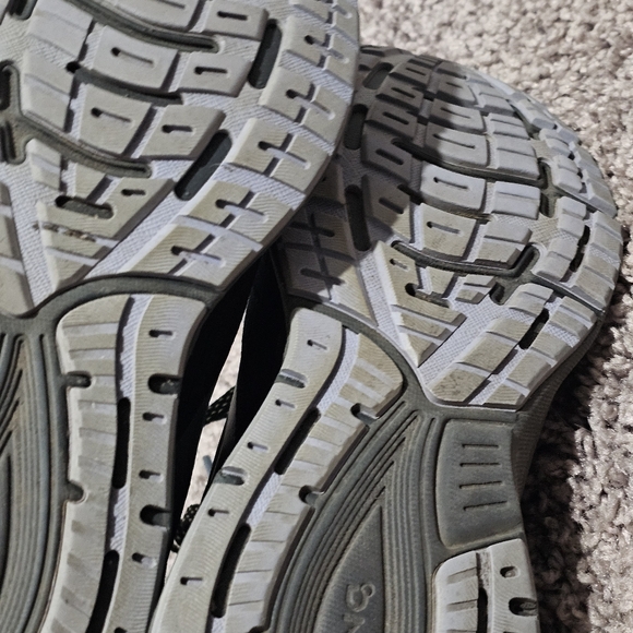 Brooks Women Anthem 5 Size 7 Running Sneakers - Picture 7 of 9